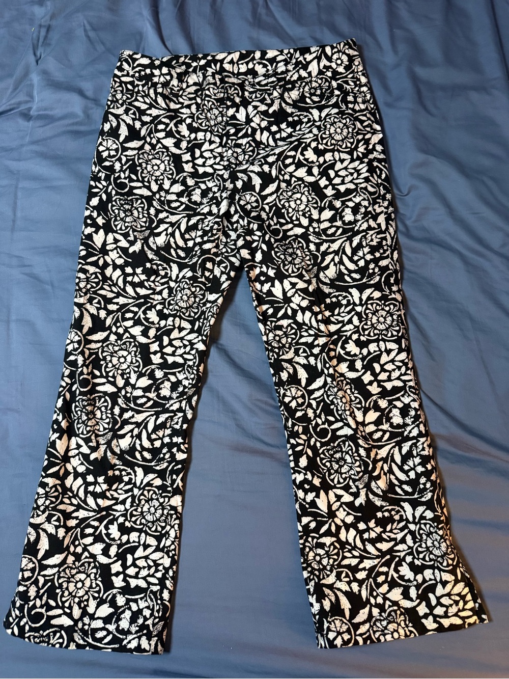 Ralph Lauren Black & White Floral Cropped Pants